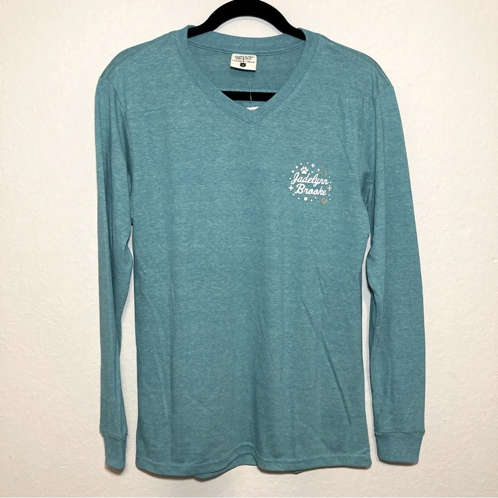 NWT JADELYNN BROOKE Best Friends Don’t Have To Be Human Graphic Tee Shirt Small - Picture 2 of 8